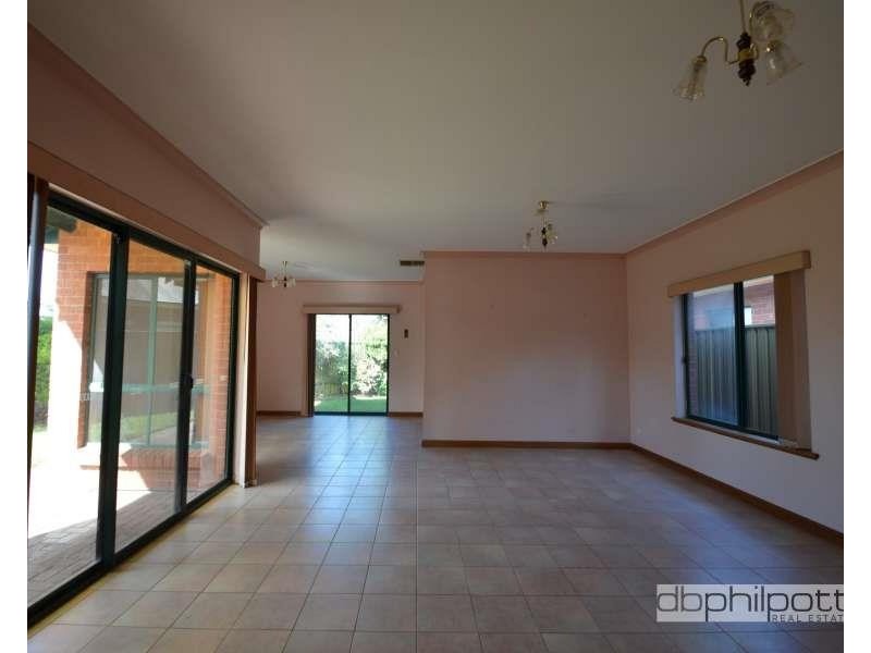 6a Ashington Court, Findon SA 5023