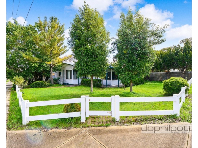 10 Harvey Avenue, Gilles Plains SA 5086
