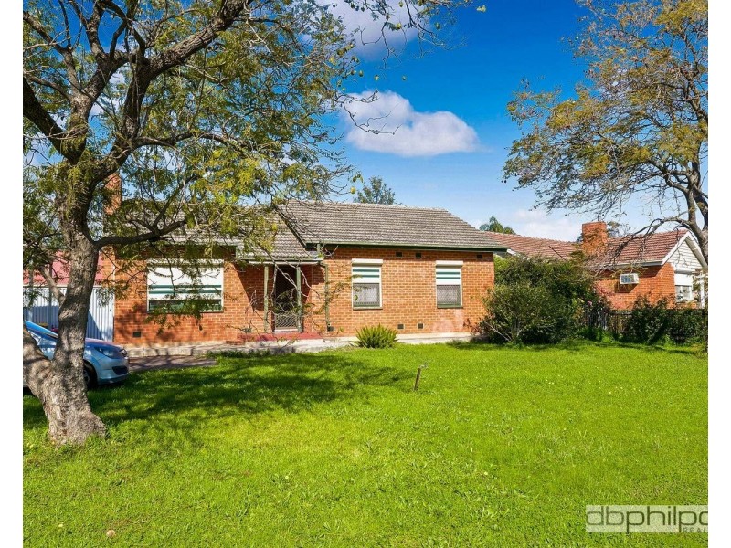 17 Longleat Road, Elizabeth Vale SA 5112
