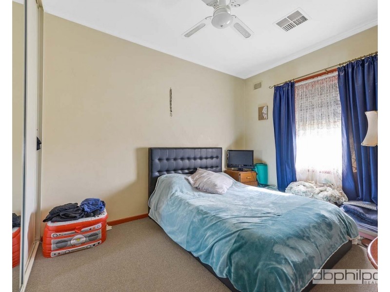 17 Longleat Road, Elizabeth Vale SA 5112