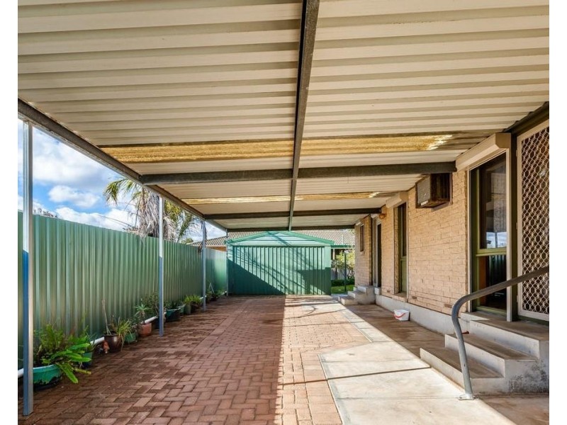 6 Hilliard Place, Para Vista SA 5093