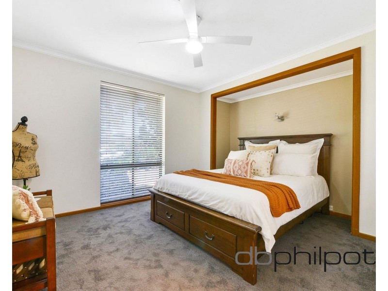 5 Doulton Crescent, Modbury Heights SA 5092