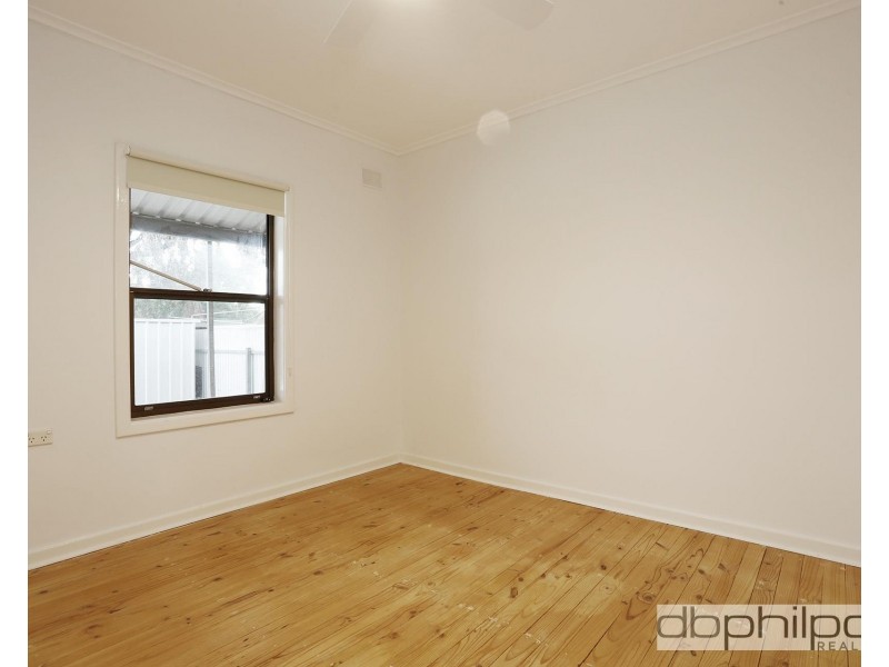 6 Brady  Street, Elizabeth Downs SA 5113