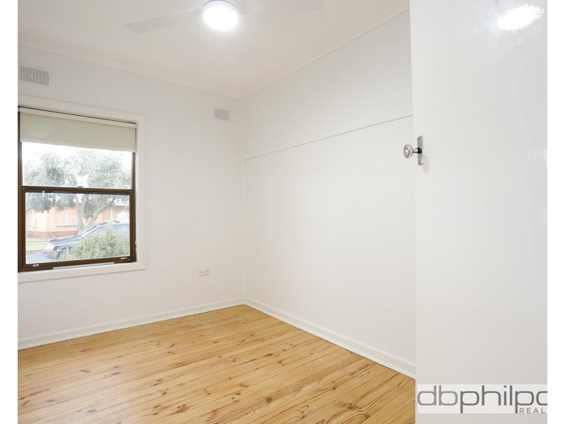 6 Brady  Street, Elizabeth Downs SA 5113