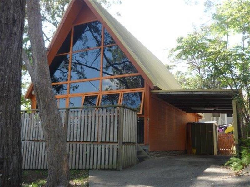 1/1 Wattle  Pl, Sandy Beach NSW 2456