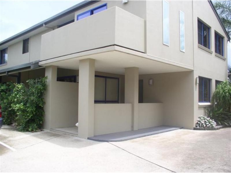 2/60 Beach St, Woolgoolga NSW 2456