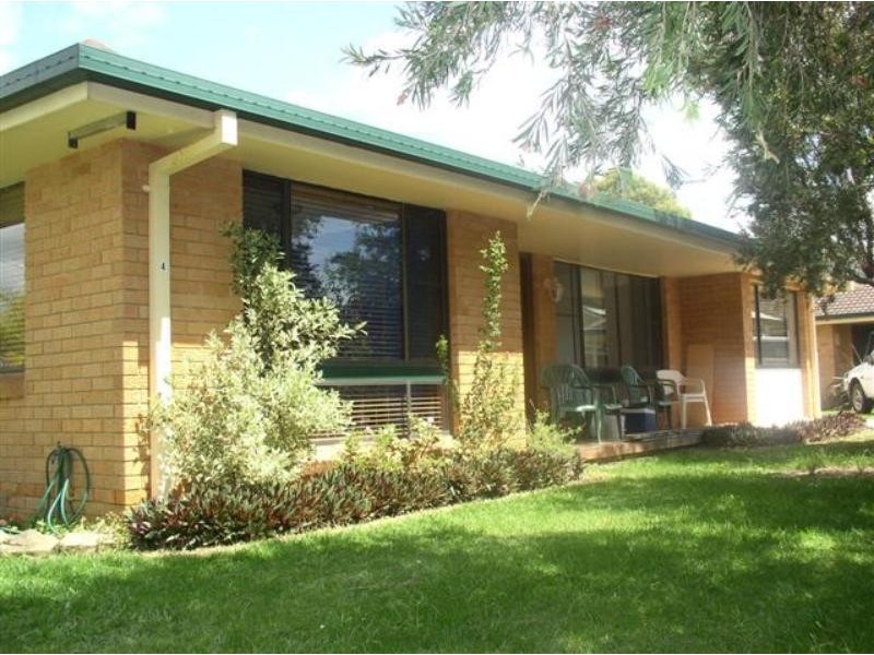 4/12 Knox St, Woolgoolga NSW 2456