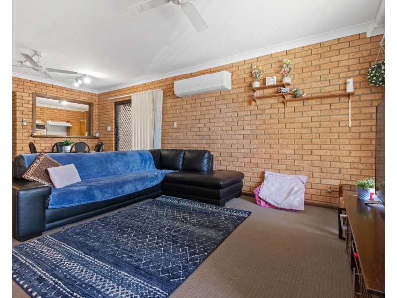 2/6 Scarborough Street, Woolgoolga NSW 2456