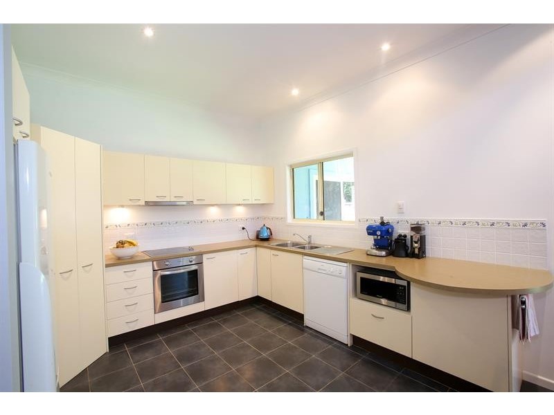 1b Melaleuca Ave, Woolgoolga NSW 2456