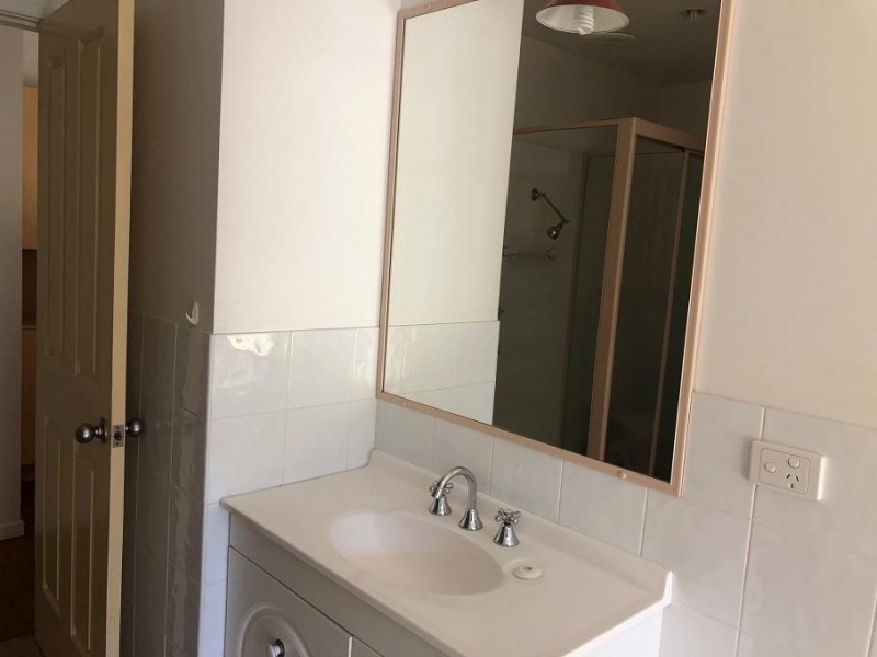 2/1 Lakeview  Avenue, Safety Beach NSW 2456