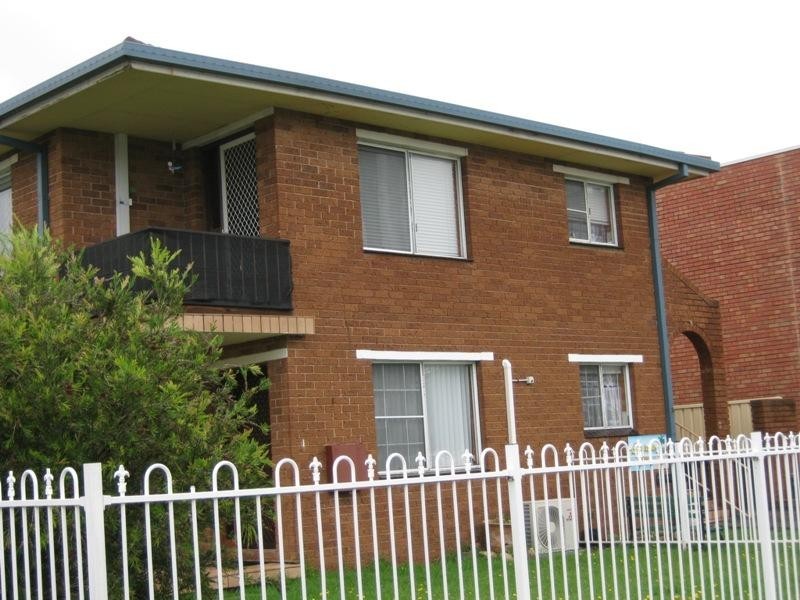 2/12 Queen St, Woolgoolga NSW 2456