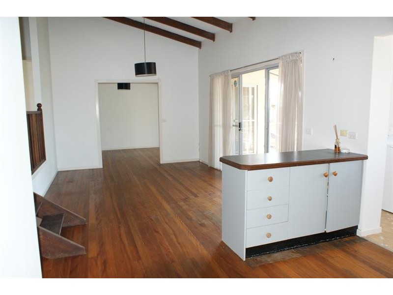 6 Barnes St, Woolgoolga NSW 2456