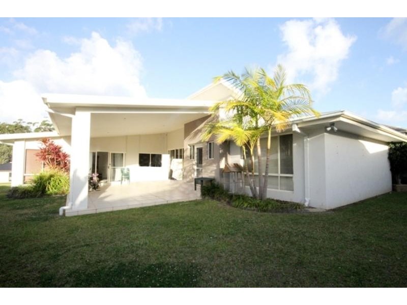 29 Mariner Dr, Safety Beach NSW 2456