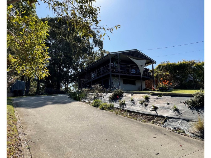6 Arkan  Avenue, Woolgoolga NSW 2456