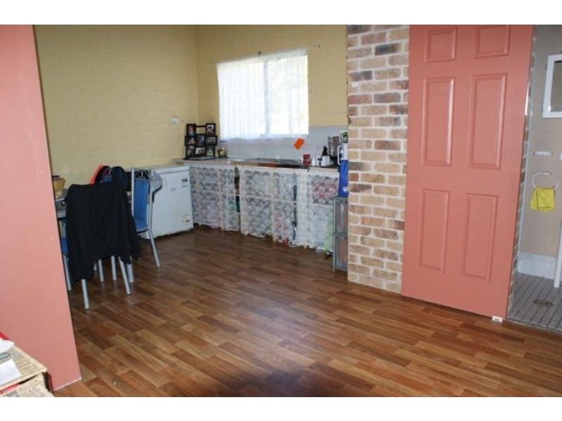 6 Barnes St, Woolgoolga NSW 2456