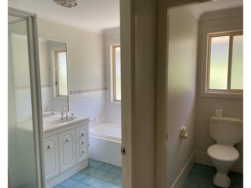 6 McPhee  Close, Woolgoolga NSW 2456