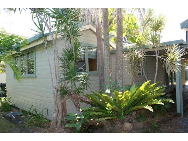 25 Schafer St, Red Rock NSW 2456