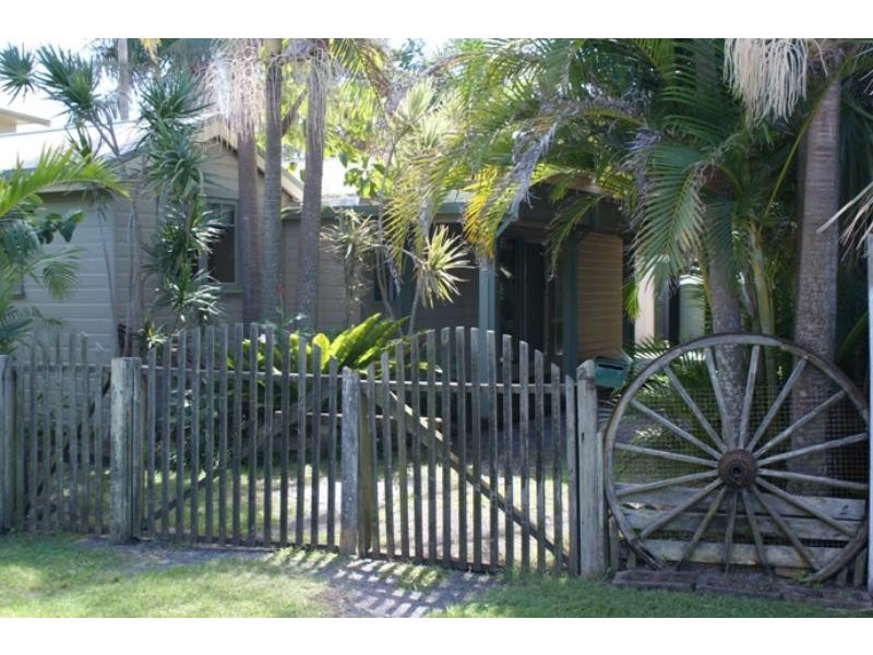 25 Schafer St, Red Rock NSW 2456
