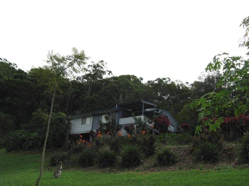 6 Jade Cl, Emerald Beach NSW 2456