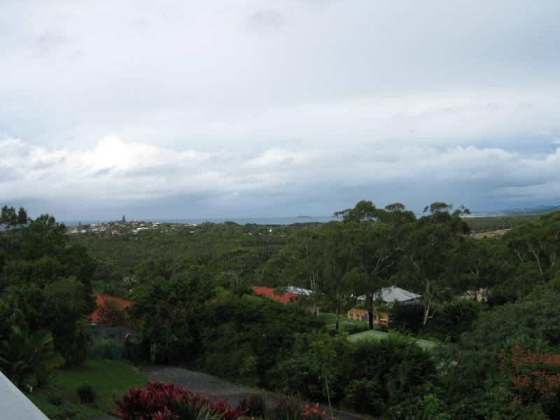 6 Jade Cl, Emerald Beach NSW 2456