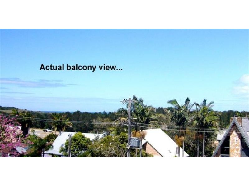 37 Bluff Rd, Emerald Beach NSW 2456