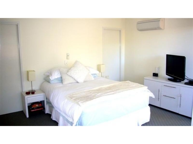 37 Bluff Rd, Emerald Beach NSW 2456