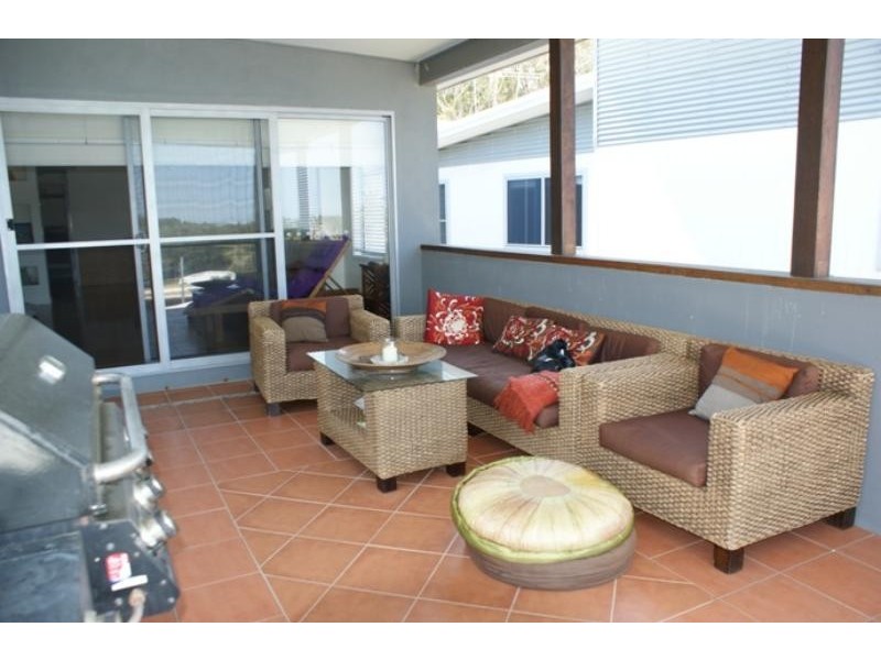 37 Bluff  Rd, Emerald Beach NSW 2456