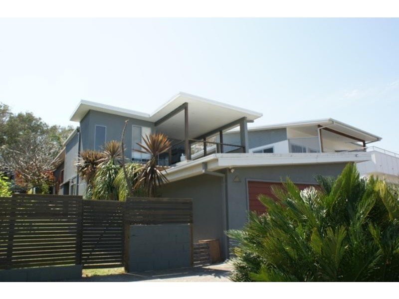 37 Bluff  Rd, Emerald Beach NSW 2456