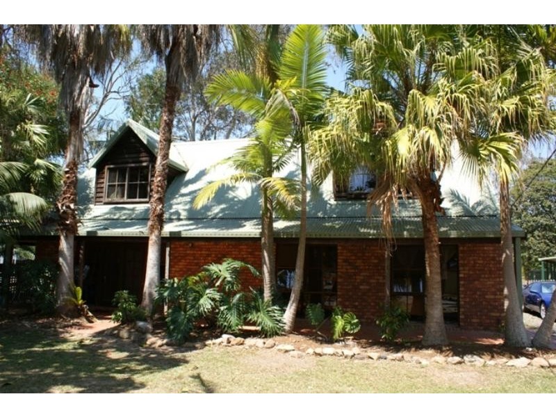 18 Turpentine Ave, Sandy Beach NSW 2456