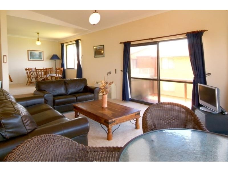 4/24 Pollack Esp, Woolgoolga NSW 2456