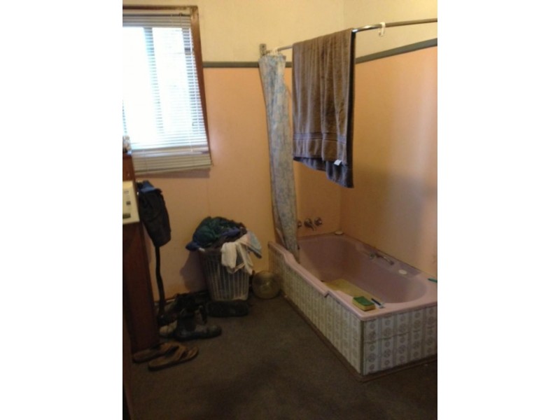 37 Schafer St, Red Rock NSW 2456