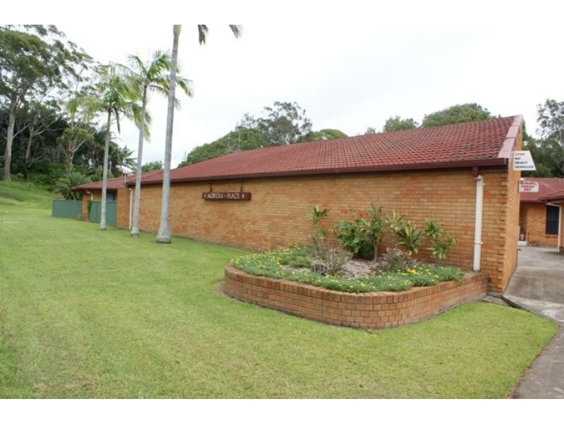 5/3 Beach St, Woolgoolga NSW 2456