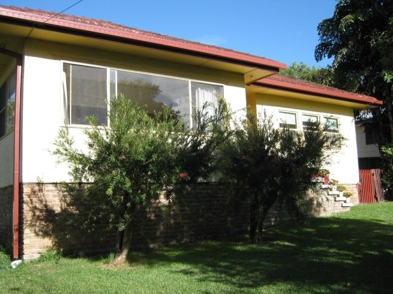 28 Fishermans  Dr, Emerald Beach NSW 2456