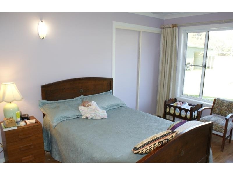 60 Ford St, Red Rock NSW 2456