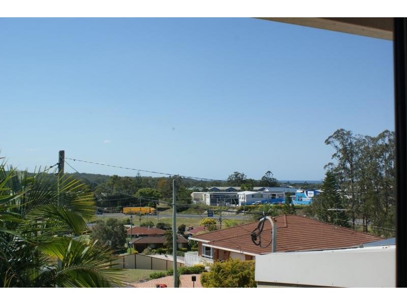23 Ocean View Rd, Arrawarra Headland NSW 2456