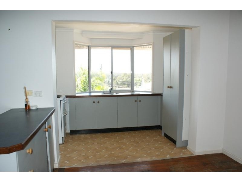 6 Barnes St, Woolgoolga NSW 2456