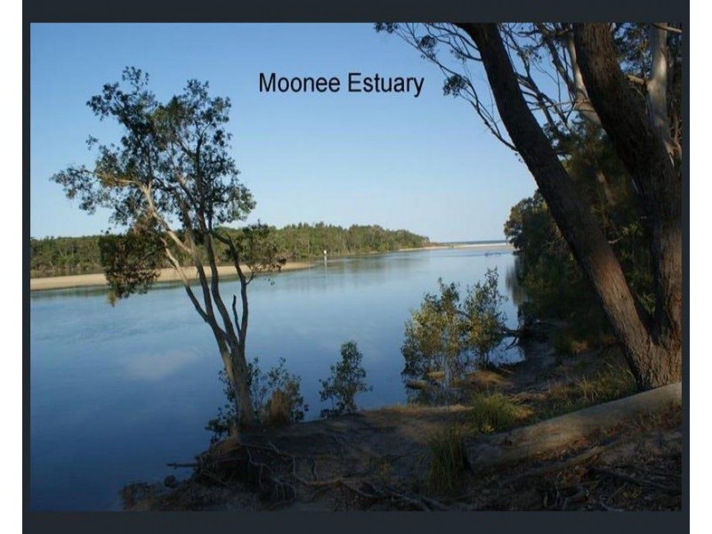 8 Rushton Avenue, Moonee Beach NSW 2450