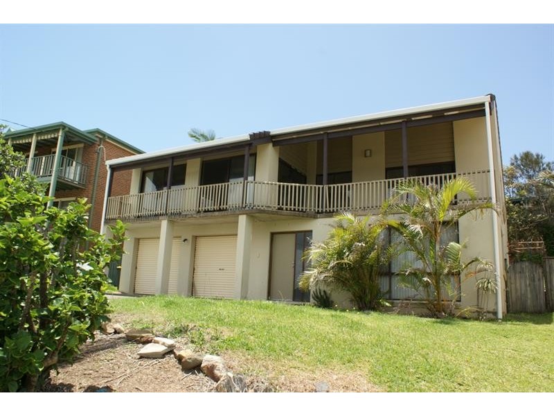 71 Bluff Rd, Emerald Beach NSW 2456