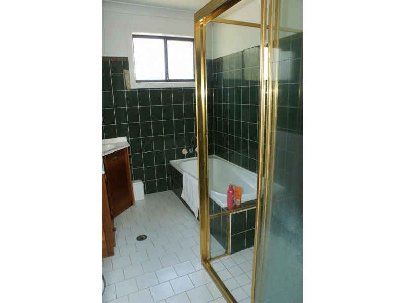 71 Bluff Rd, Emerald Beach NSW 2456