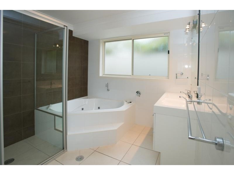 29 Mariner Dr, Safety Beach NSW 2456