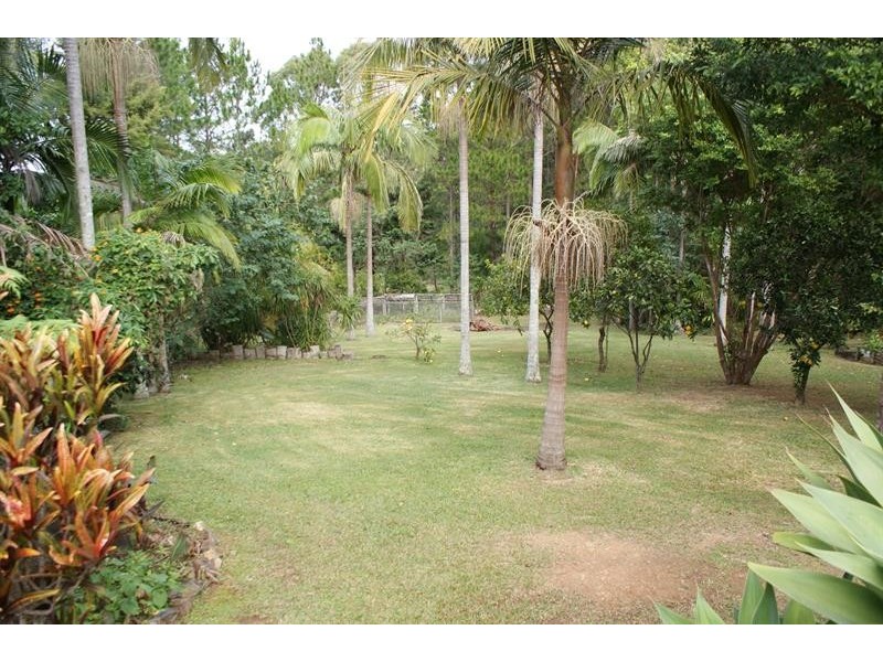 11 Pont Cl, Emerald Beach NSW 2456