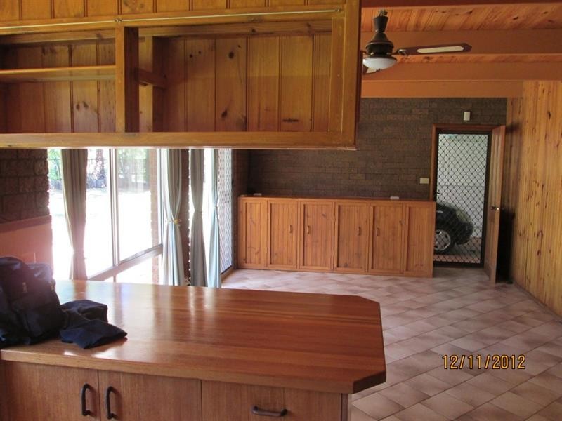 11 Pont Cl, Emerald Beach NSW 2456