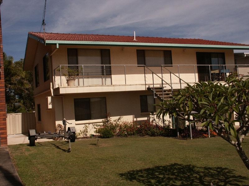 10 Fuller St, Arrawarra Headland NSW 2456