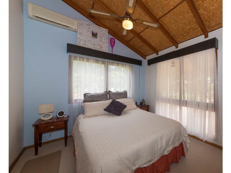 15 Wakelands Rd, Sapphire Beach NSW 2450