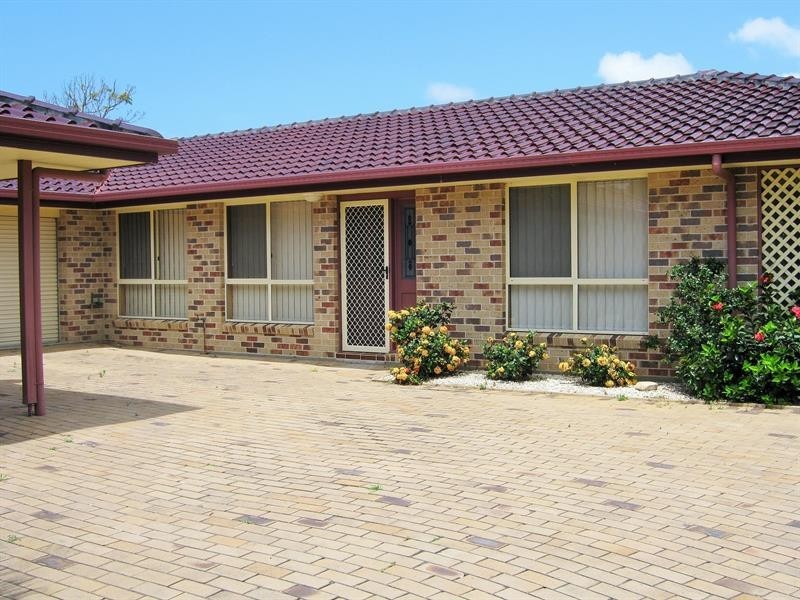 2/5 Clear Pl, Woolgoolga NSW 2456