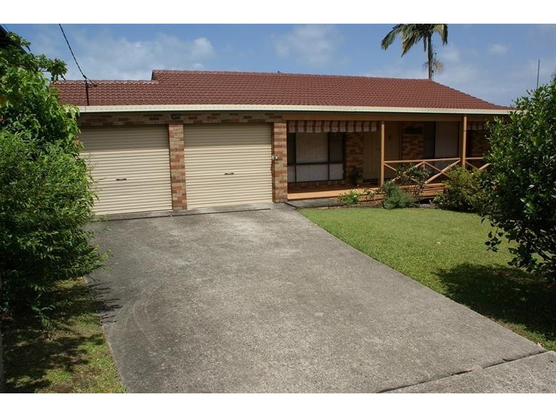 19 Woodhouse Rd, Moonee Beach NSW 2450