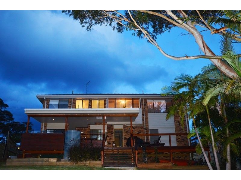 58 Scarborough St, Woolgoolga NSW 2456