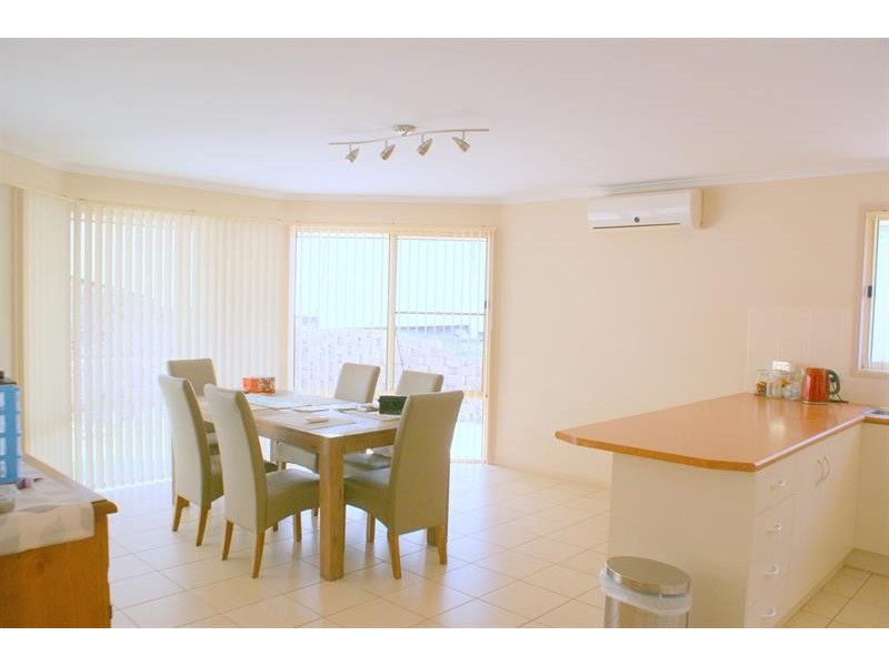 13 McPhee Cl, Woolgoolga NSW 2456