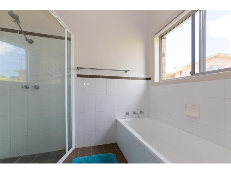 6 Barnes St, Woolgoolga NSW 2456