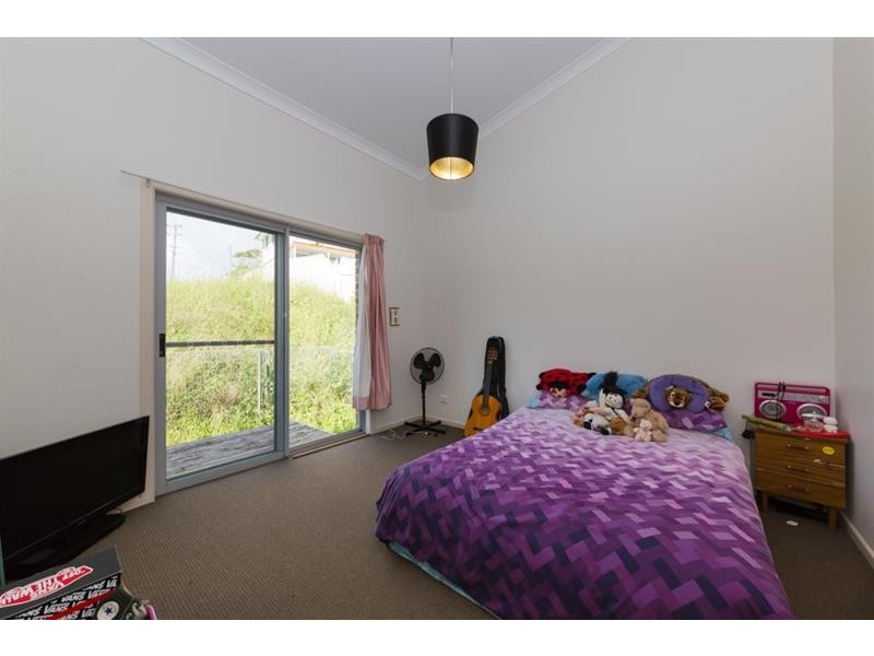 6 Barnes St, Woolgoolga NSW 2456